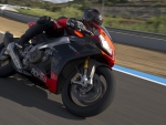 APRILIA RSV4