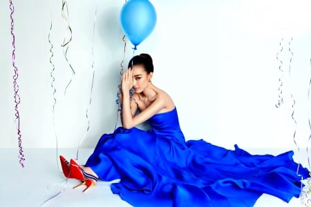 BEAUTY in BLUE - beauty, balloon, model, blue dress