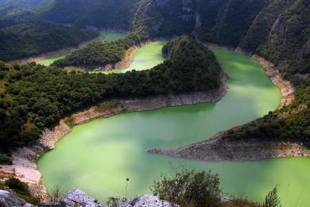 Green River - forest, mountains, canyon, river, beautiful, green