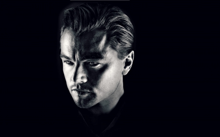 Leonardo DiCaprio - white, leonardo dicaprio, black, actor, blue