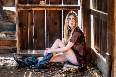 Someone's Coming - women, fun, female, boots, fashion, models, western, pistols, girls, cowgirls, style, blondes, barn, ranch