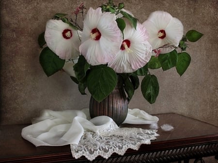 White Elgance - table, vase, white, flawers