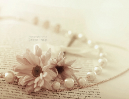 soft - purple, soft, flowers, photography, pearls