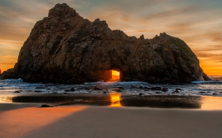 Ocean Rock at Sunset - oceans, sunset, nature, portals, beaches, rocks