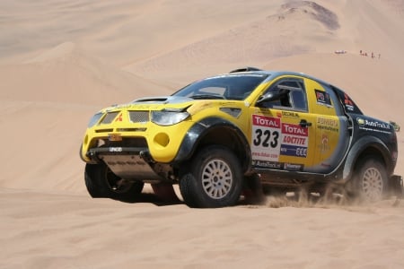 Mitsubishi L200 Triton - offroad, dakar, 4x4, rally