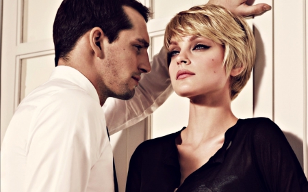 Jessica Stam - woman, couple, girl, jessica stam, valentine, black, model, white, man, blonde