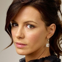 Kate Beckinsale 6