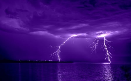 Lightning Storm - nature, water, lightning, reflection