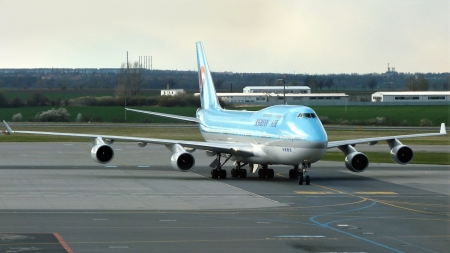 Boeing -747 - plane, 747, boeing, airport