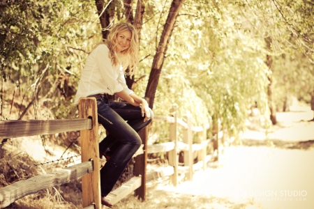 Fence-line Girl - style, girls, western, women, models, ranch, cowgirls, cowgirl, fence, fun, female, jeans, boots, blondes, fashion