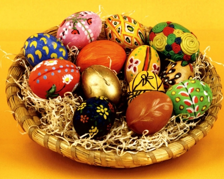 Uniquely Decorated Easter Eggs