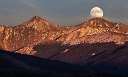 The emergence of the moon - moon, mountains, super, sun