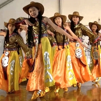 Dancing Cowgirls