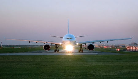 A-330 - plane, a330, landing, light