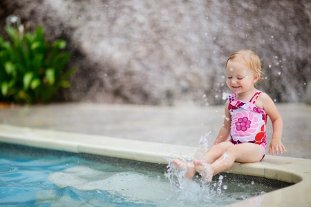 little girl - swimming pool, nice, beauty, people, photography, belle, sightly, white, pretty, baby, childhood, fair, prone, cute, little, kid, bonny, adorable, dainty, girl, child, set, lovely, pure, comely, pink, desktopnexus, beautiful, sweet, smile, feet, blonde