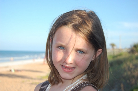 little girl - dainty, pretty, pink, pure, child, fair, face, nice, bonny, kid, childhood, beauty, baby, Belle, comely, white, nature, cute, people, blue, eyes, DesktopNexus, sightly, beautiful, photography, sea, girl, lovely, sweet, smile, little, adorable, Standing