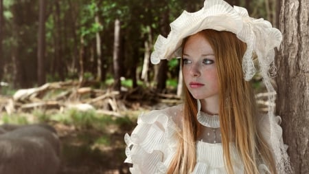 Pretty Face - hat, style, freckles, dress, girl