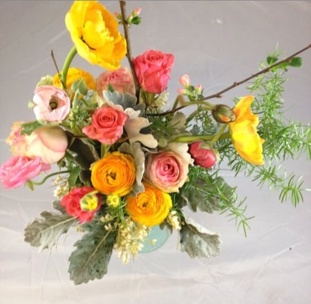 Roses and greeny leaves - flowers, vase, roses, colorful, flower arrangements, peonies