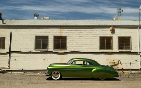 1949-Chevrolet-Coupe - Bowtie, Classic, White wall, Green