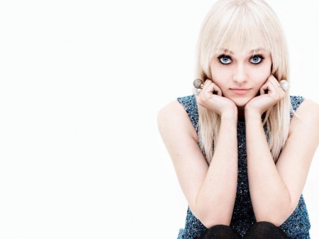 Dakota Fanning - dakota, actress, beautiful, 2015, fanning, wallpaper, model, dakota fanning