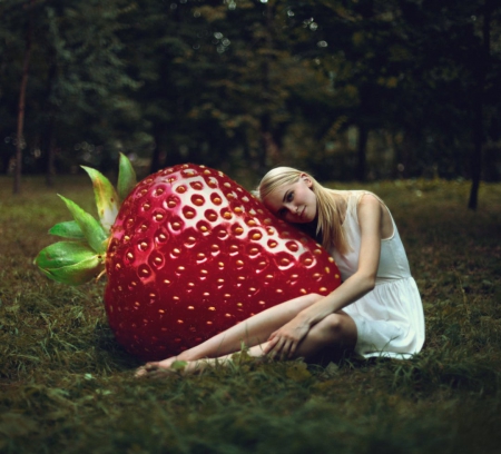 Beauty - red, strawberry, lady, fruit