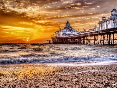 Sunset over Ocean Pier - oceans, nature, beaches, sky, sunsets, buildings, sea, piers