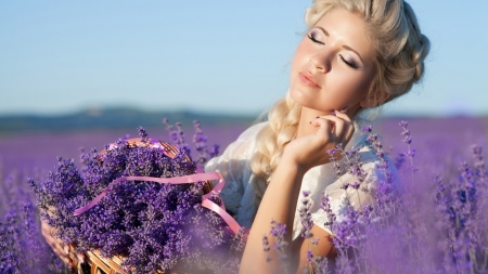 Beautiful blonde with a basket of lavender flowers - Models Female ...