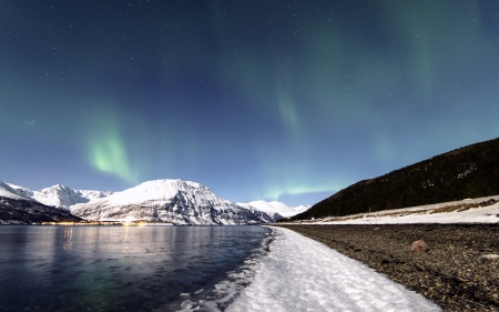 Northen Lights - ice, northen, nature, winter, mountains, lights