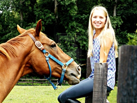 Cowgirls Pet - style, girls, western, women, models, hats, ranch, cowgirls, horses, fun, female, boots, blondes