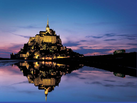 Castle In France - truck, skies, water, ancient, nature, architecture, buildings, castle