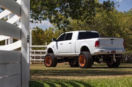 Dodge-Ram-2500-4x4 - Custom Wheels, Truck, White, Lift