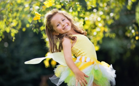 little girl - bonny, cute, beautiful, childhood, blonde, adorable, girl, belle, little, dainty, desktopnexus, photography, tree, nature, standing, child, pink, pretty, baby, comely, beauty, sweet, kid, sightly, fair, nice, people, lovely, smile, pure, angel, green