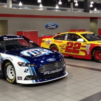 FORD FUSION NASCAR RACE CAR