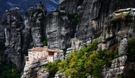 Dangerous place - nature, mountains, castle, beautiful