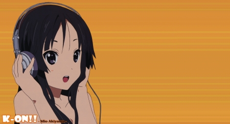 Mio Akiyama - mio, headphones, big eyes, anime, anime girl, k-on, mio akiyama, black hair, smile, akiyama