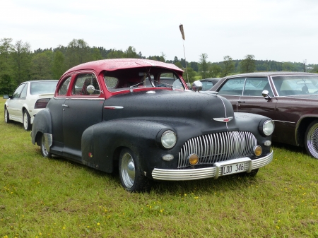 Chevrolet - chevrolet, car, colors, grass, show