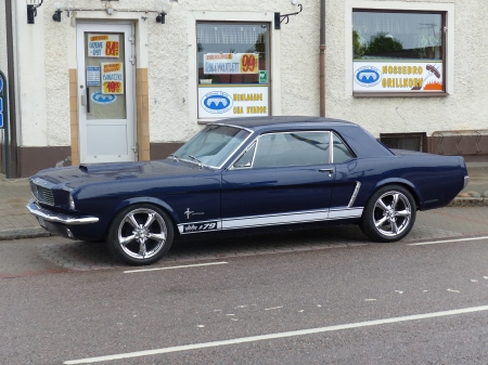 Ford Mustang - windows, building, street, car, blue