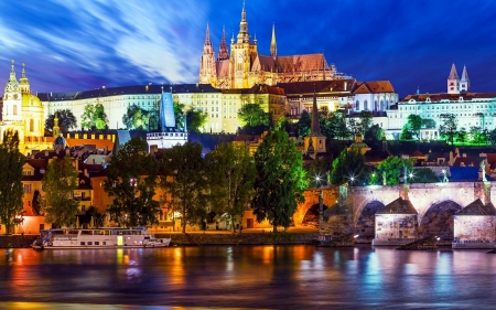 Prague, Czech Republic - river, castle, city, bridge, hoses