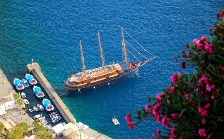 Aegean Sea, Santorini, Greece - Schips, Greece, Santorini, Sea