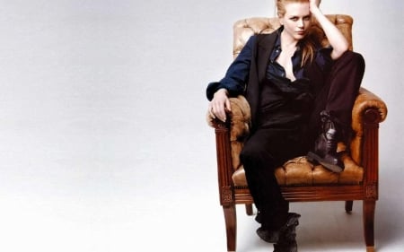 nicole kidman - nicole, chair, boots, kidman