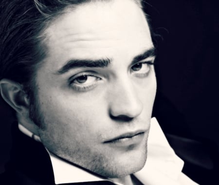 Robert Pattinson - face, white, black, robert pattinson, bw, actor, man