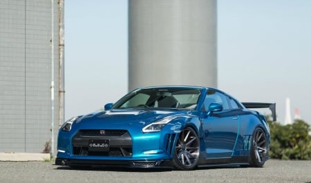 Nissan GTR - Custom Wheels, Spolier, Blue, Lowered