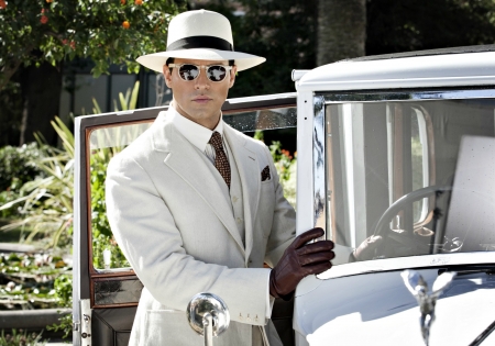 Rodolfo Valentino - La leggenda (2013) - hat, Gabriel Garko, Rodolfo Valentino, actor, La leggenda, tv series, man, retro, white, car, vintage, sunglasses, gloves