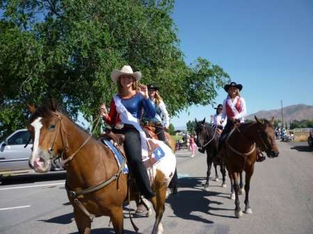 Cowgirls Ride - style, girls, western, women, models, hats, ranch, cowgirls, horses, fun, female, boots, fashion