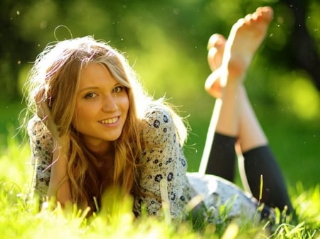 Diana Vickers - blonde, tall grass, capri pants, nice smile