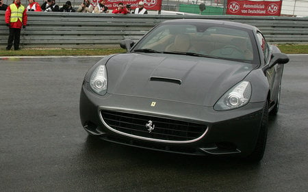 Ferrari-California 49 - fulfil the expectations, extreme