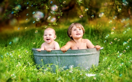 Summer joy - copii, couple, girl, joy, child, summer, copil, bubbles, baby, children, boy, bucket, green, smile, happy