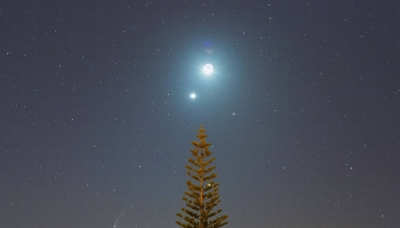 Comet PanSTARRS, Moon, and Venus - space, moon, fun, comet, stars, cool