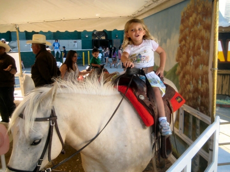 See, I'm A Cowgirl - style, girls, western, women, models, cowgirls, horses, fun, female, kids