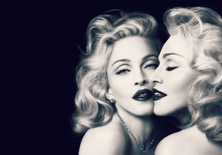 Madonna - singer, girl, blonde, actress, black, white, Madonna, mirror, woman, bw, reflexion